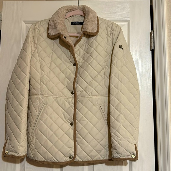 Ralph Lauren Faux Sherpa quilted coat from Macys size medium - Picture 2 of 7